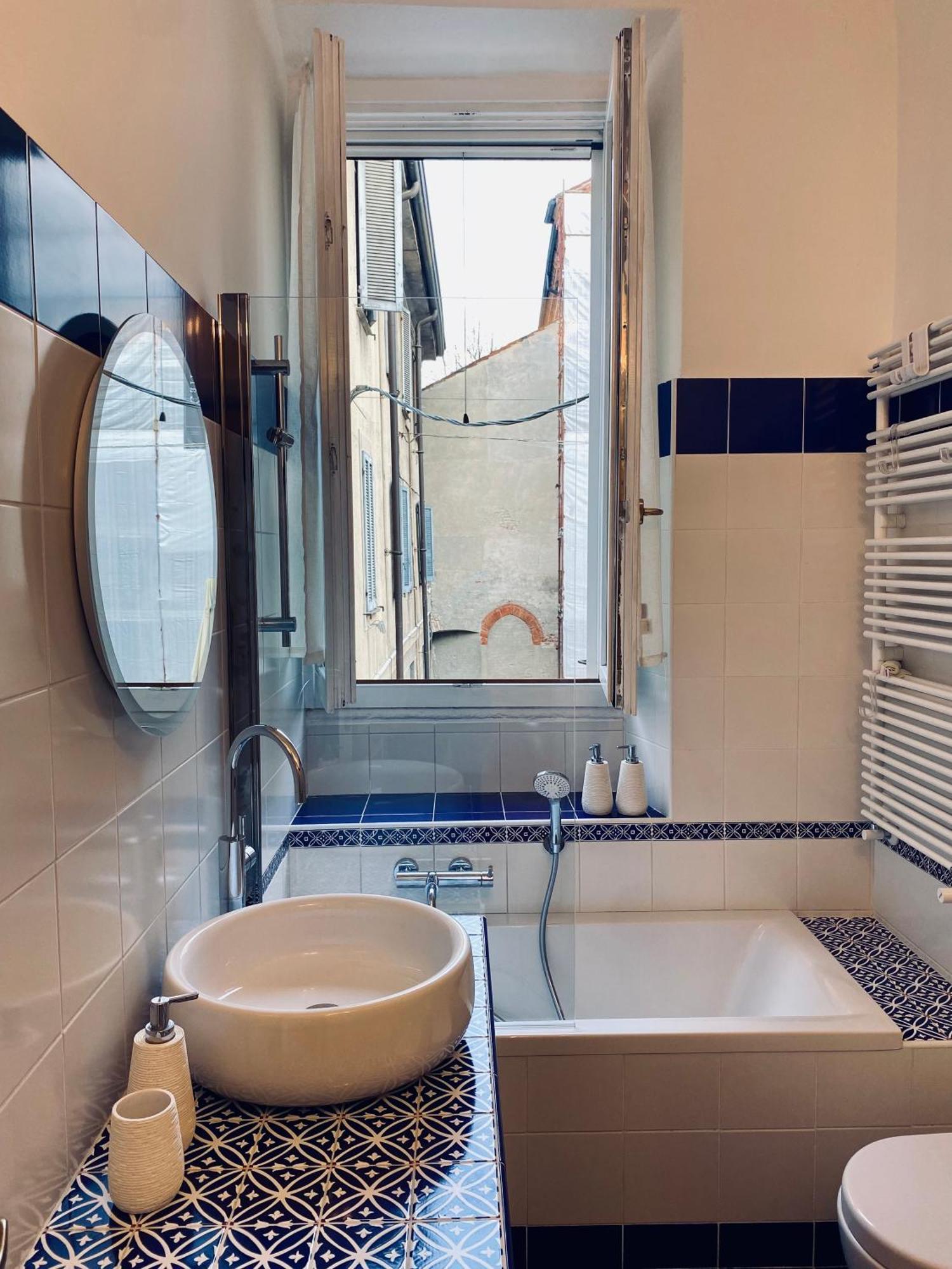 Wanderlust Splendido Appartamento In Centro Павия Екстериор снимка