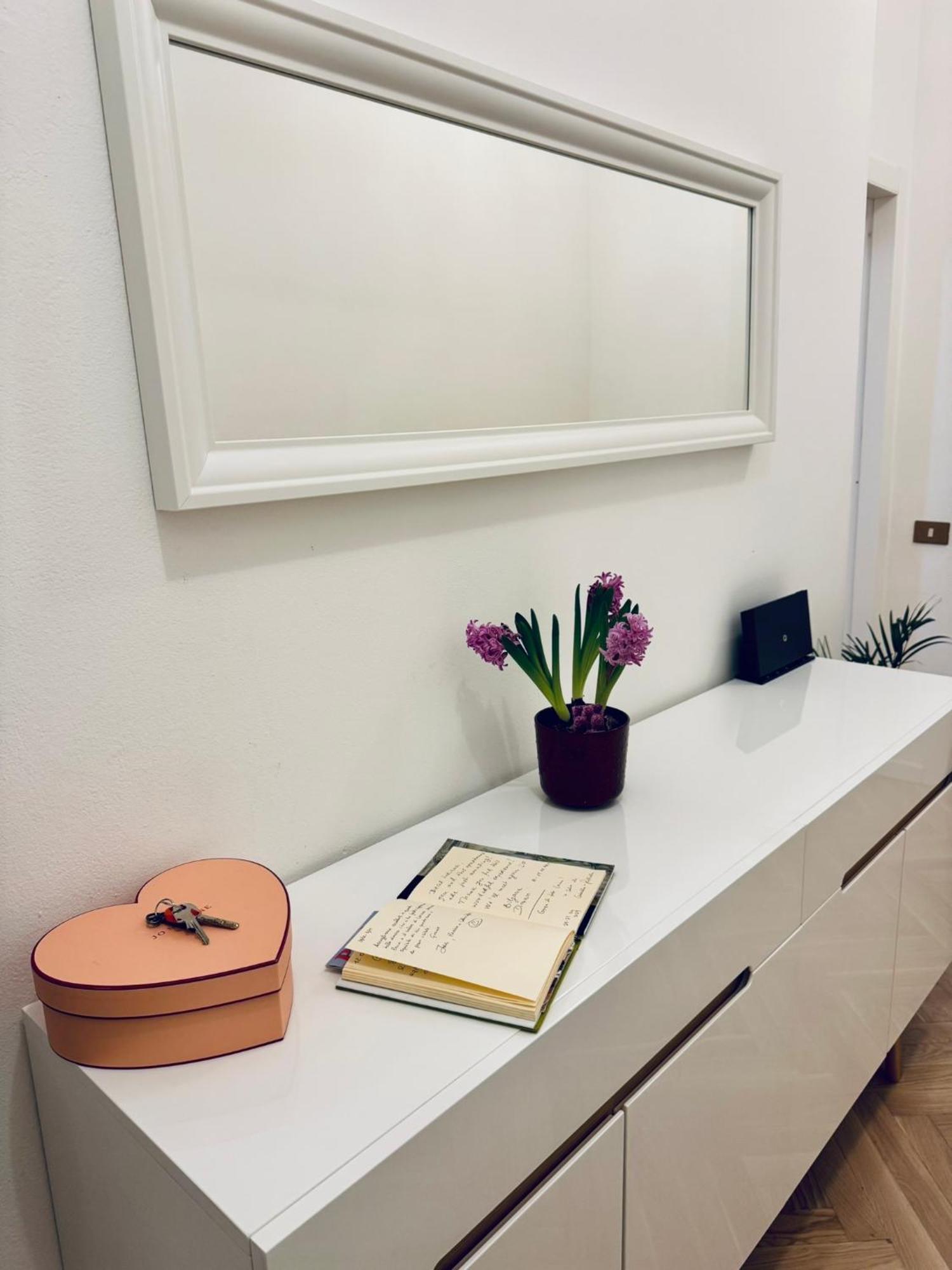 Wanderlust Splendido Appartamento In Centro Павия Екстериор снимка